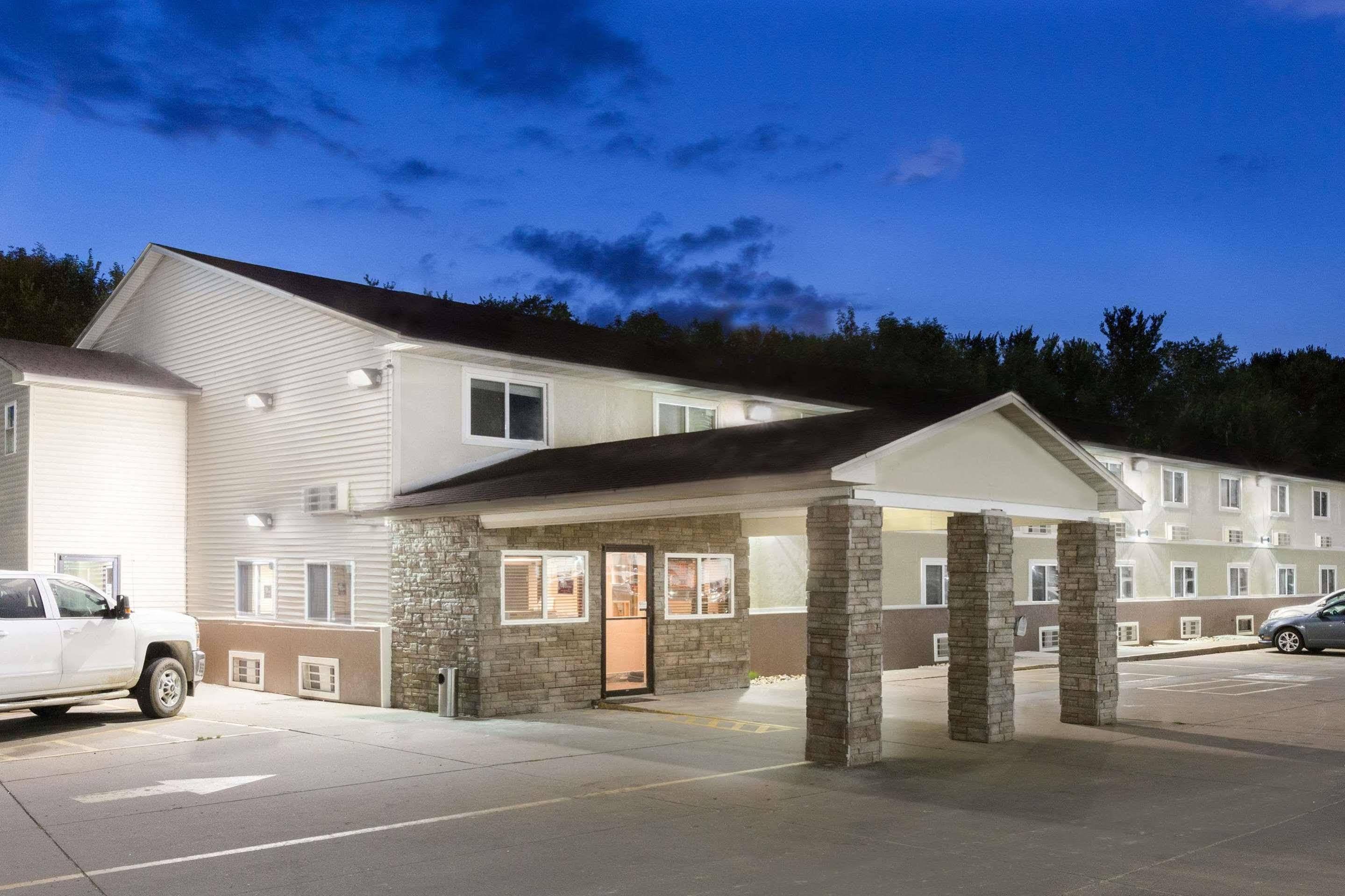 Super 8 By Wyndham Fort Madison Exterior foto